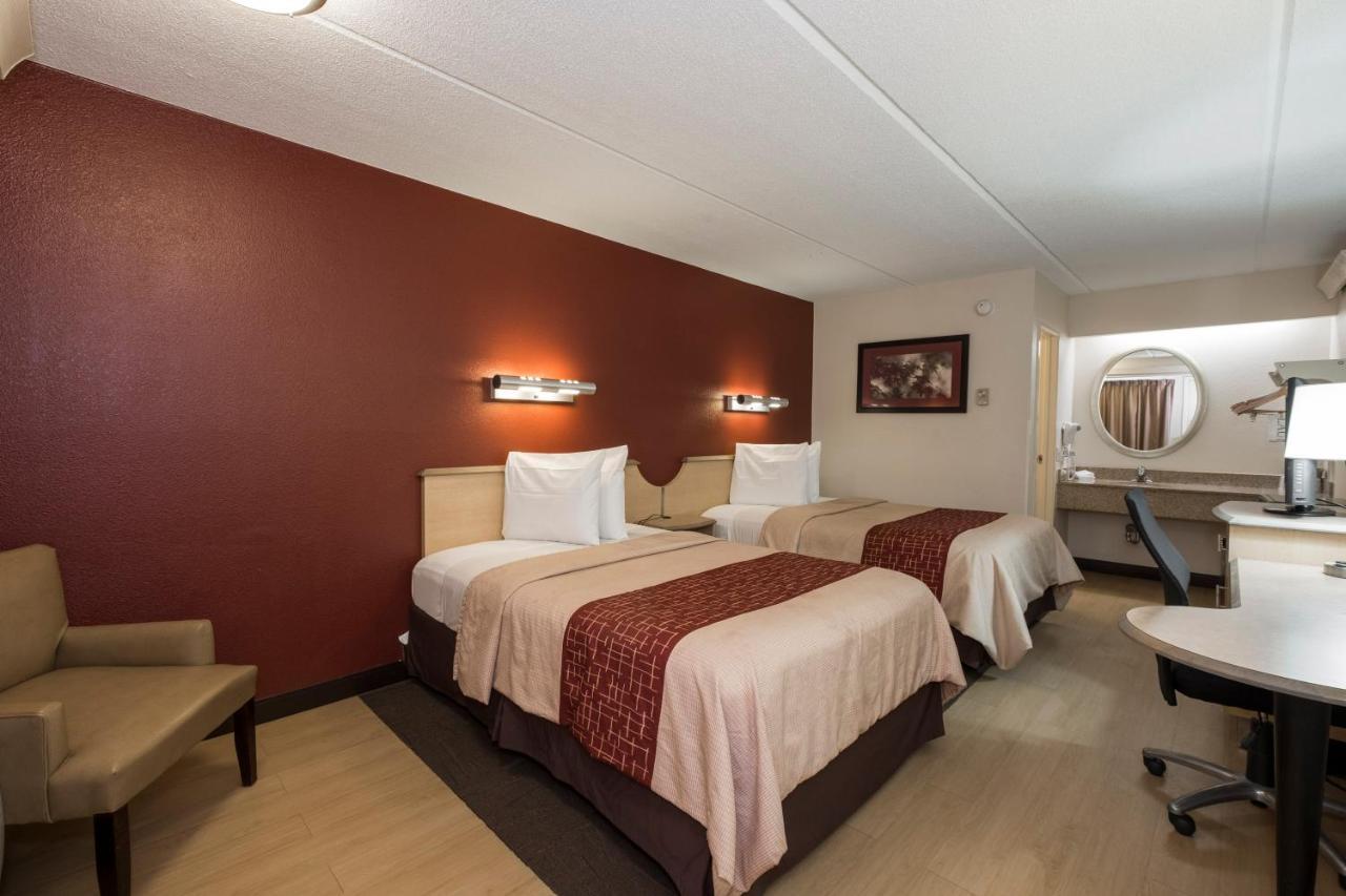 Red Roof Inn Cincinnati Northeast - Blue Ash Exterior foto